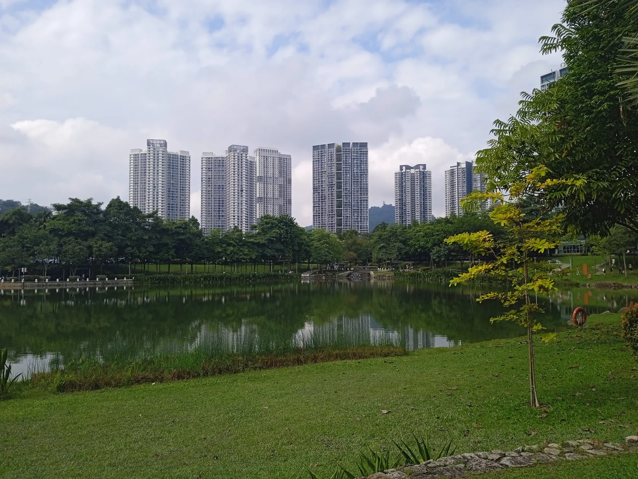 帝莎城市花园中央公园